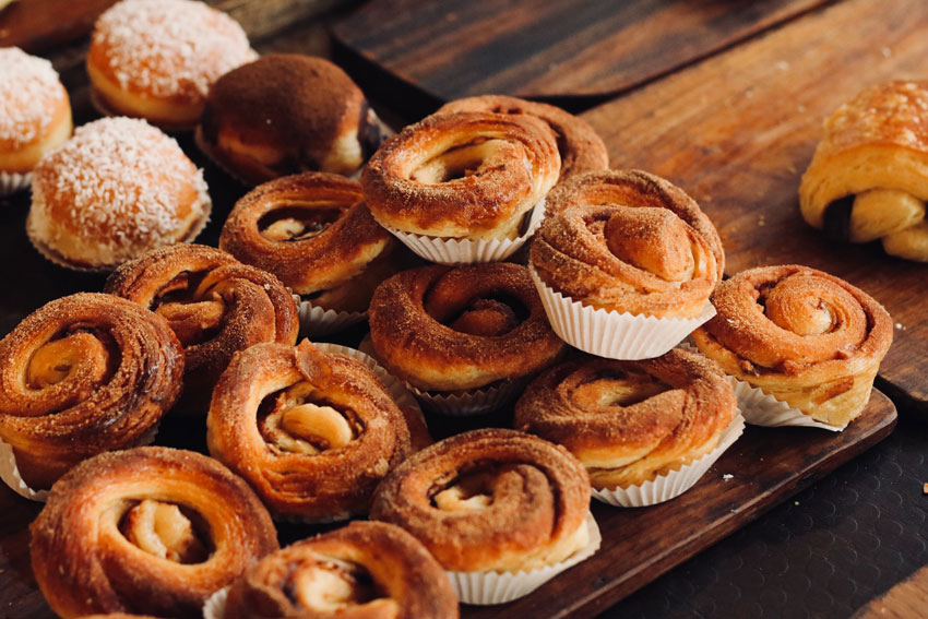 Cynas Bakery: Rasa Kue yang Menggugah Jiwa di Tengah Cilacap